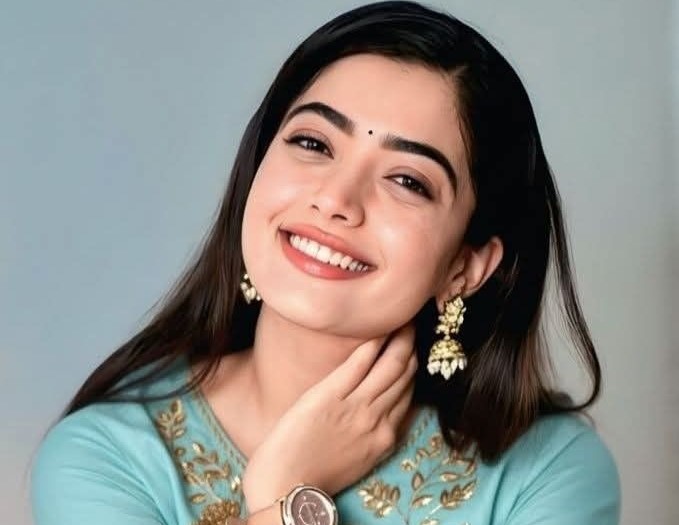 “టెక్ కాదు—టెర్రర్! “రష్మిక ఫైర్!”